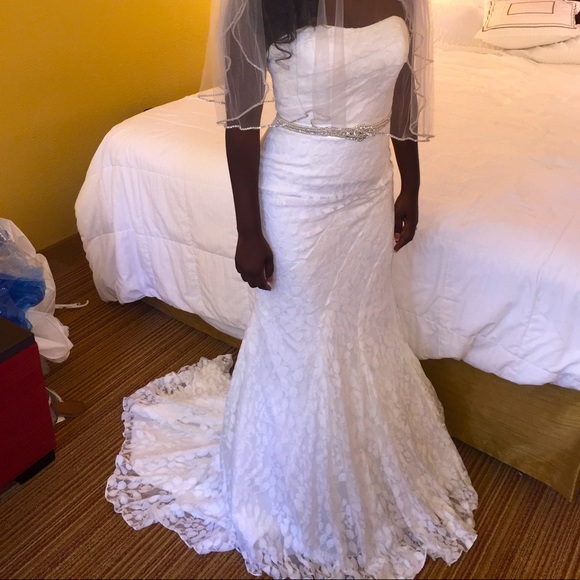 Dresses & Skirts - Wedding dress